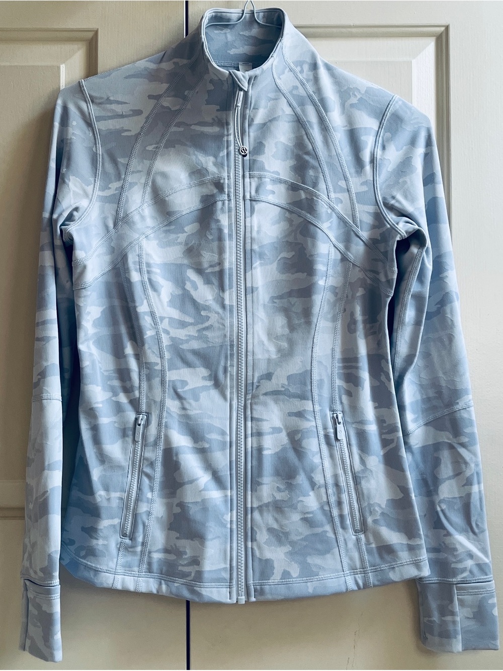 🍒LULULEMON sz 10 DEFINE Jacket INCOGNITO CAMO ALPINE WHITE MULTI *LUXTREME